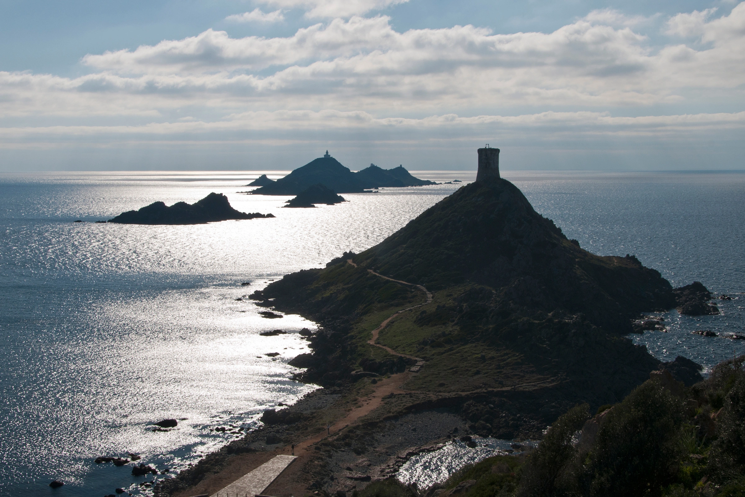 Sanguinaires_Islands,_Corsica[1].webp